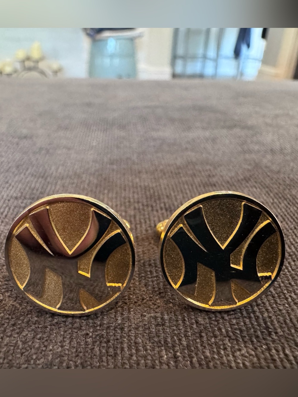 Gold NY Yankees Logo Round Cuff Links